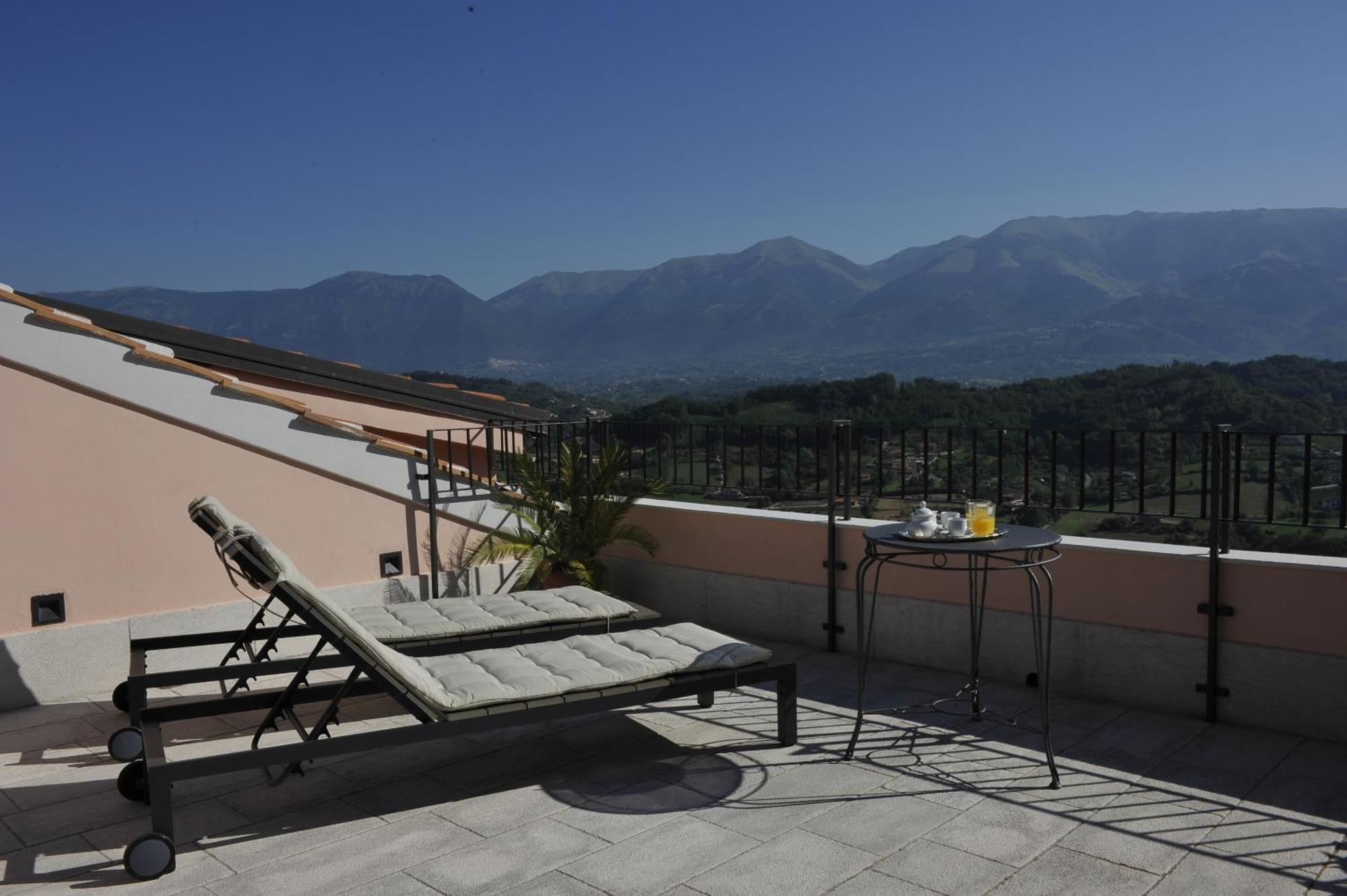 Hotel Palazzo Del Senatore Atina Exterior foto