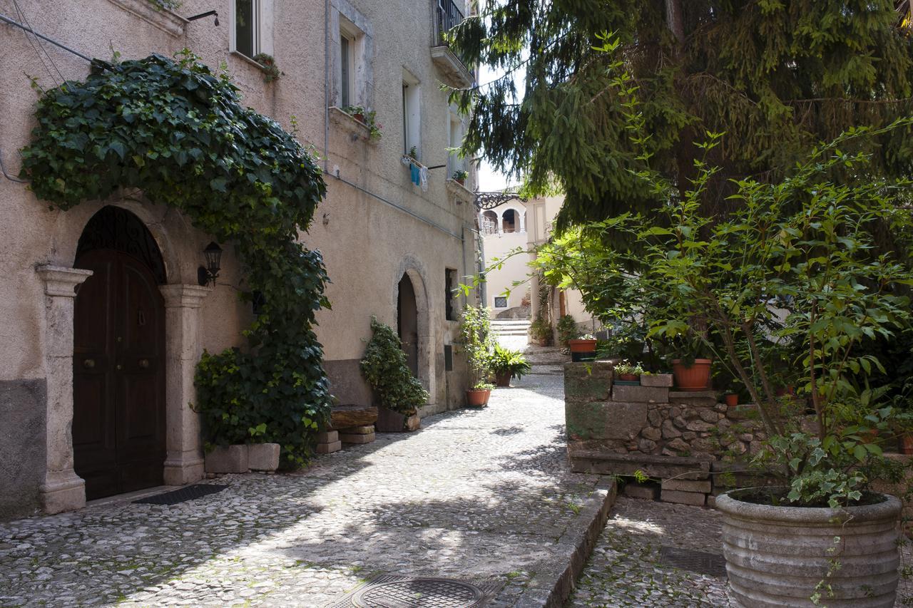 Hotel Palazzo Del Senatore Atina Exterior foto