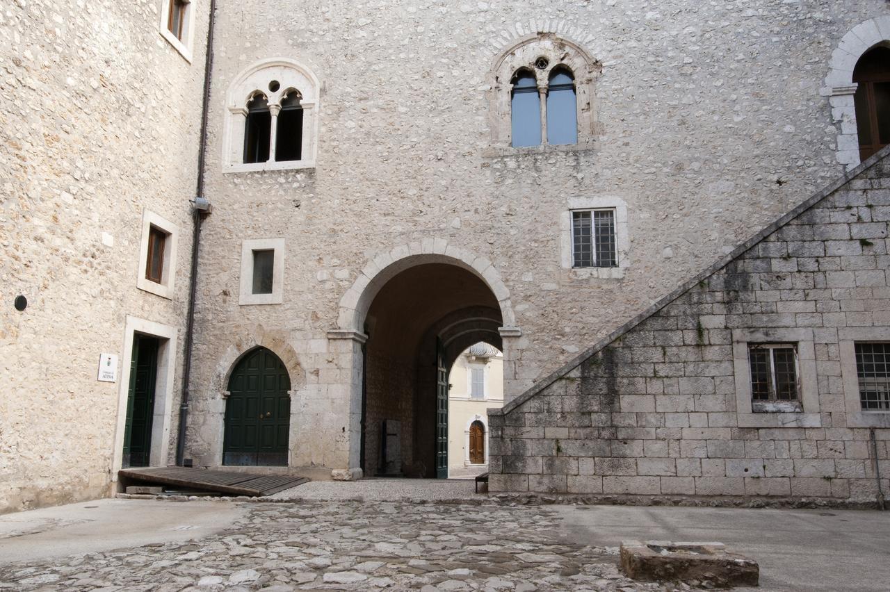 Hotel Palazzo Del Senatore Atina Exterior foto